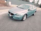 Volvo V40 D2  2016  Zuverlässig & Sparsam - Volvo V40 in Düsseldorf