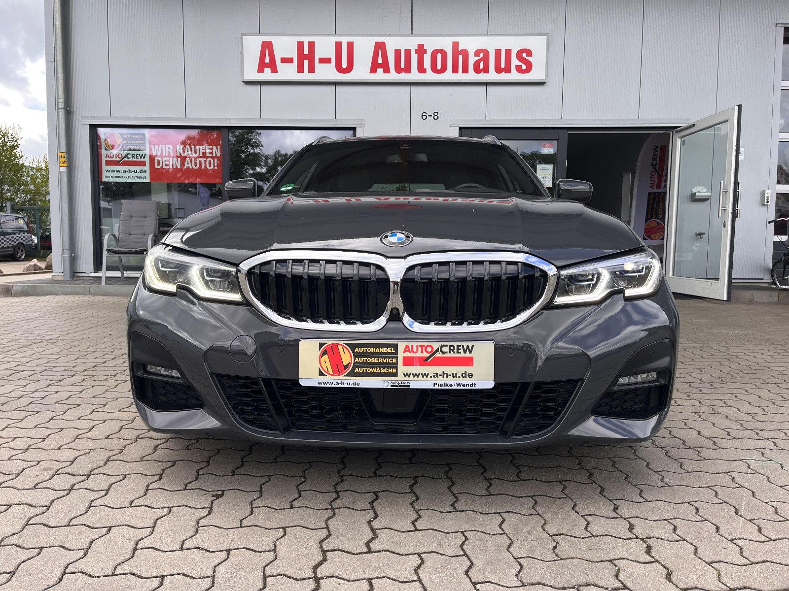 Fahrzeugabbildung BMW BMW Touring 330 D M-Line Sport AUT/Dach