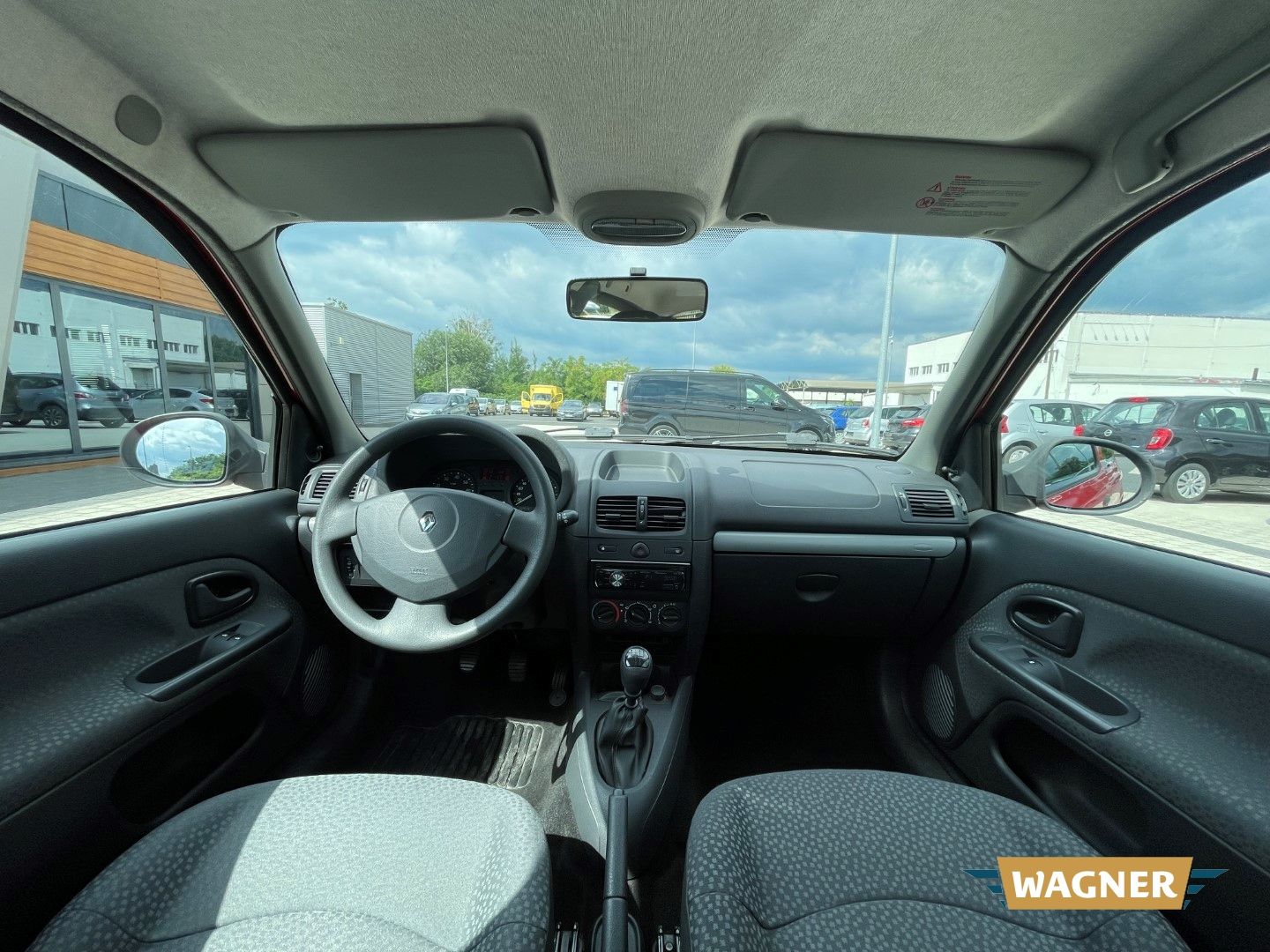 Fahrzeugabbildung Renault Clio II Campus Je t aime 1.2 HU/AU NEU