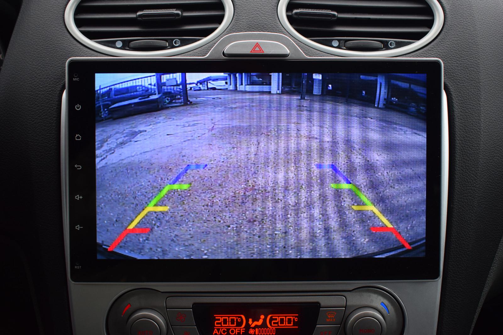 Ford Focus 2009 — photo 19