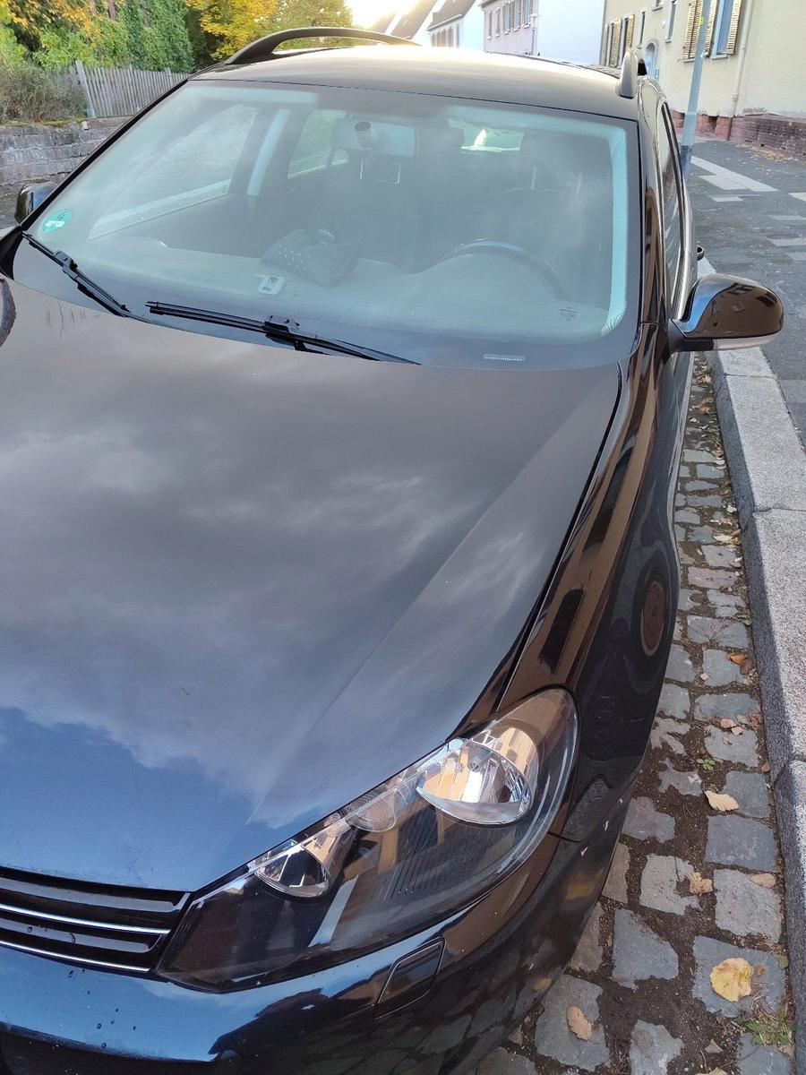 Volkswagen Golf 2012 — вигляд ззаду