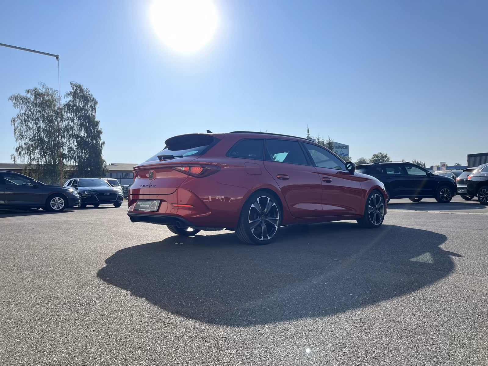 Cupra Leon SP 2.0 TSI DSG VZ 156€ m.20% Anz. Navi RFK, миниатюра 7
