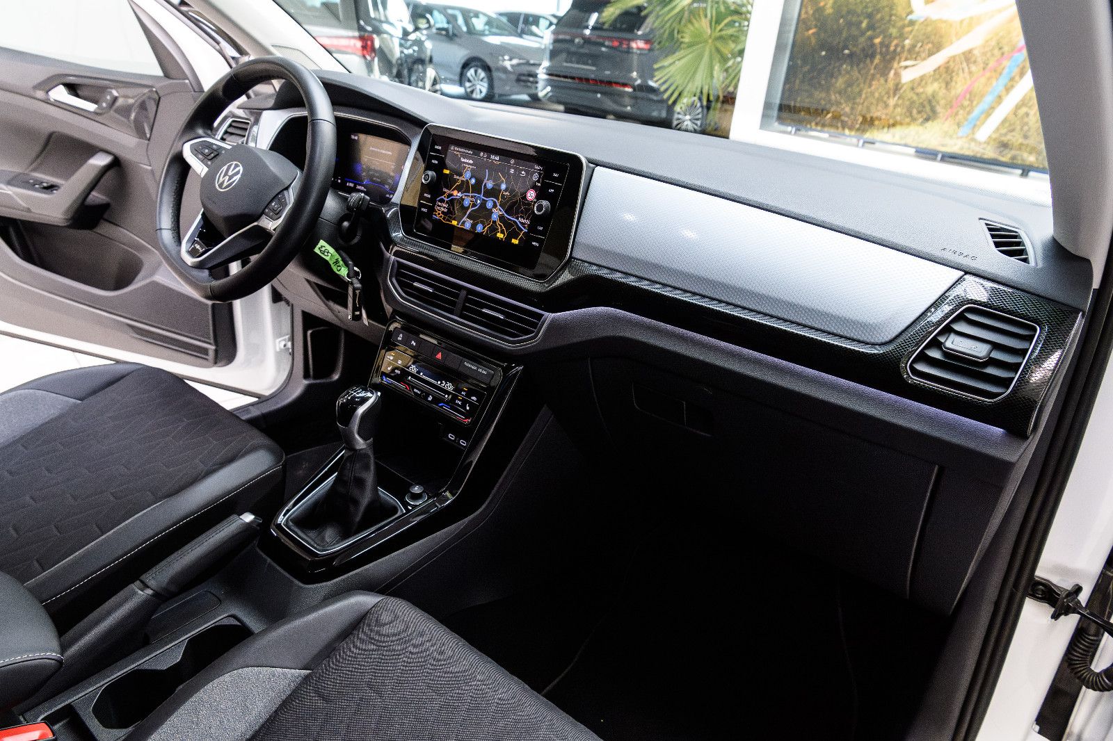 Fahrzeugabbildung Volkswagen T-Cross 1.0 TSI Goal +NAVI +LED