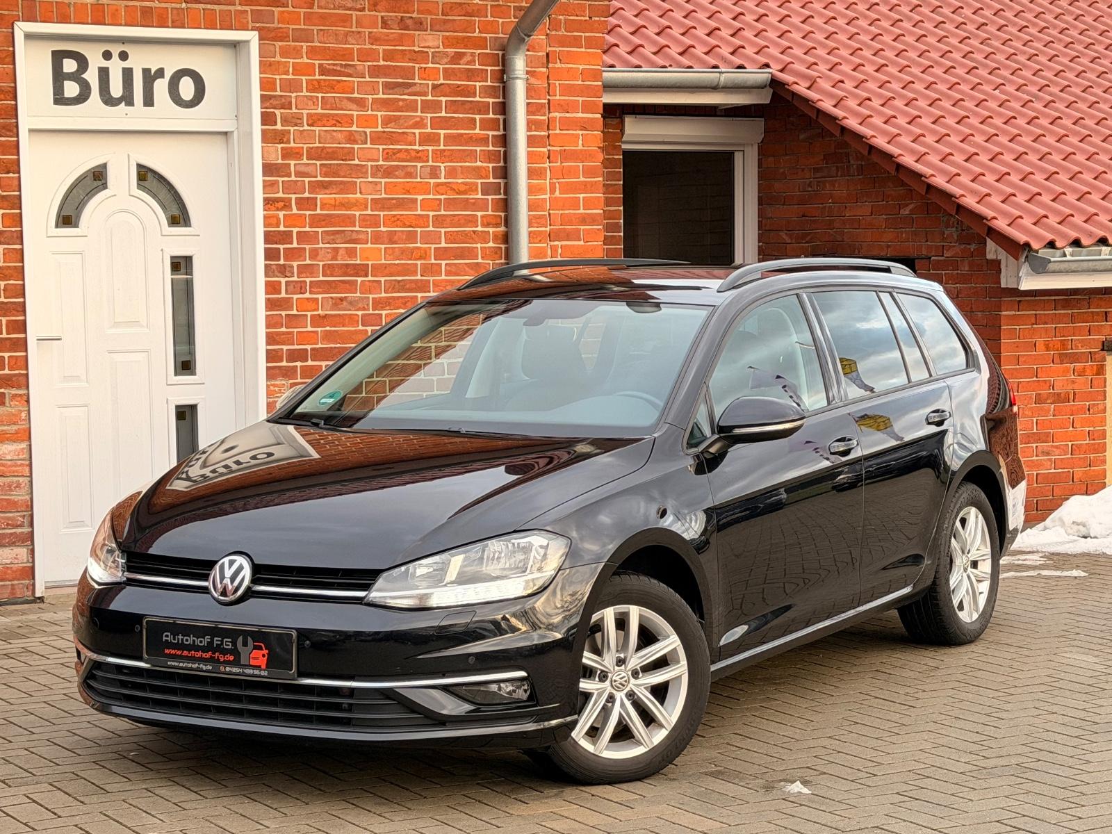 Volkswagen Golf VII Variant Comfortline*NAVI/ACC/CARPLAY/AC