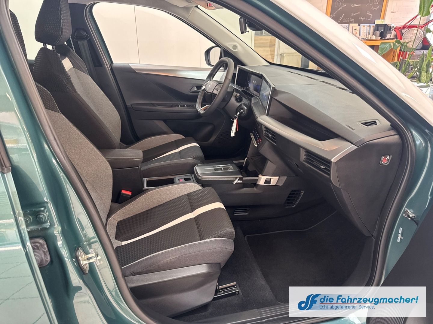 Fahrzeugabbildung Opel Frontera Electric Edition 83 kW Navi Digitales C