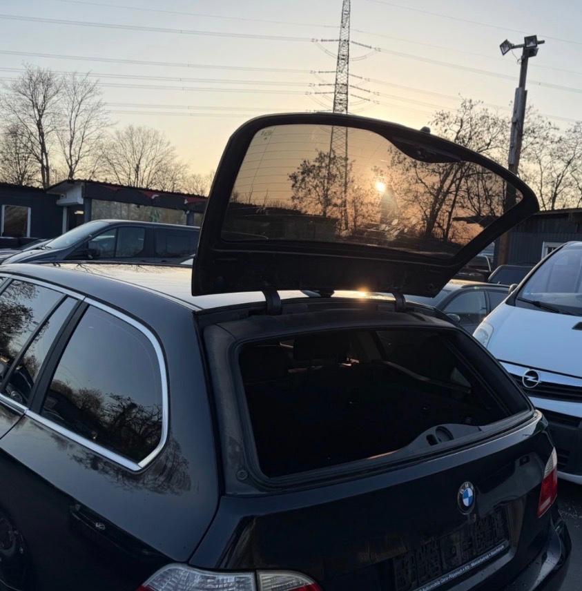 BMW 520 2005 — салон