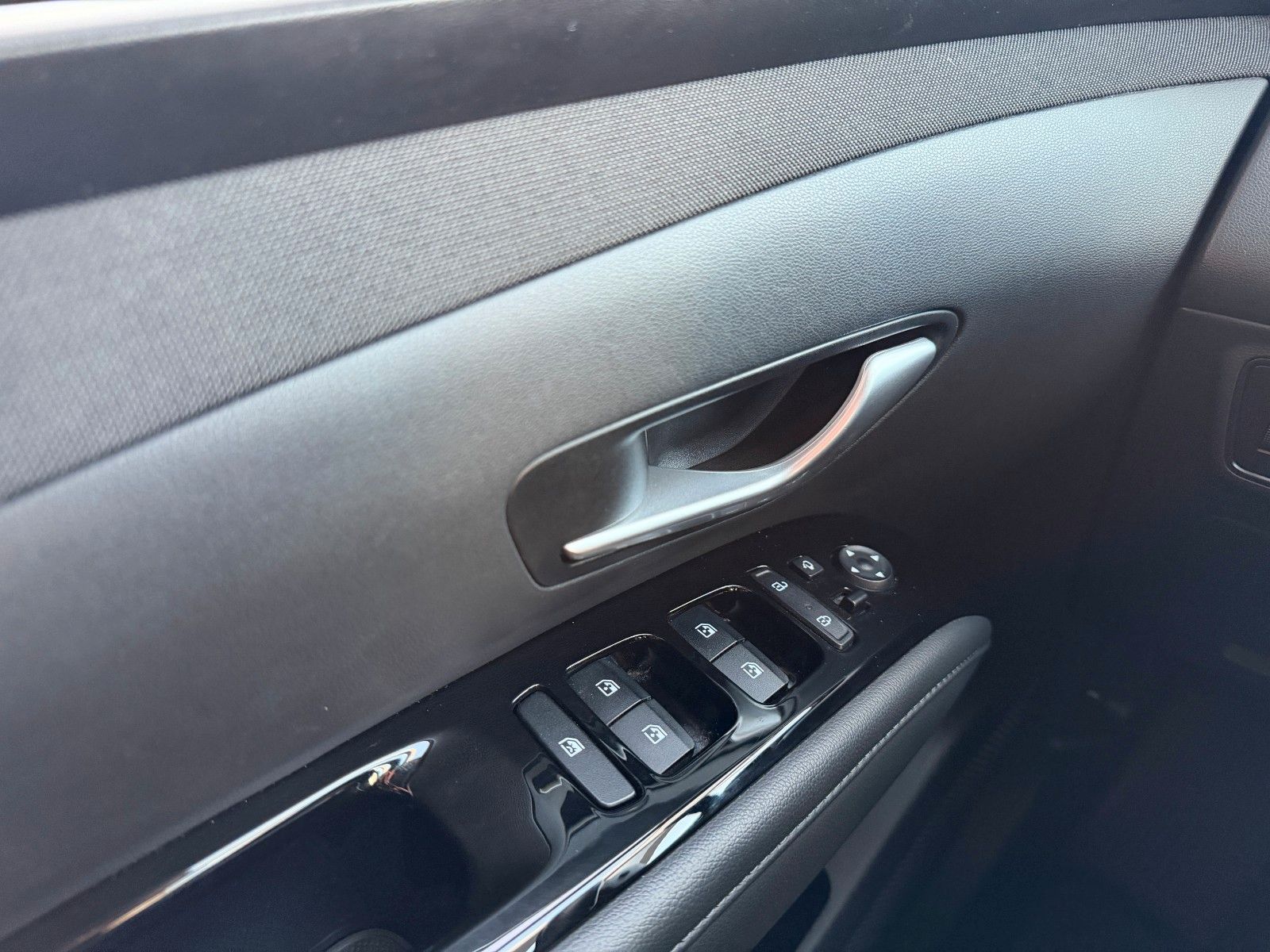 Fahrzeugabbildung Hyundai Tucson Trend 150PS Navi/Kamera/LED!