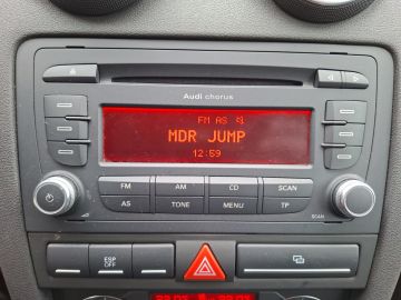 Audi A3 Attraction 1.6 °Nur an Händler!°
