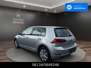Volkswagen Golf - 4