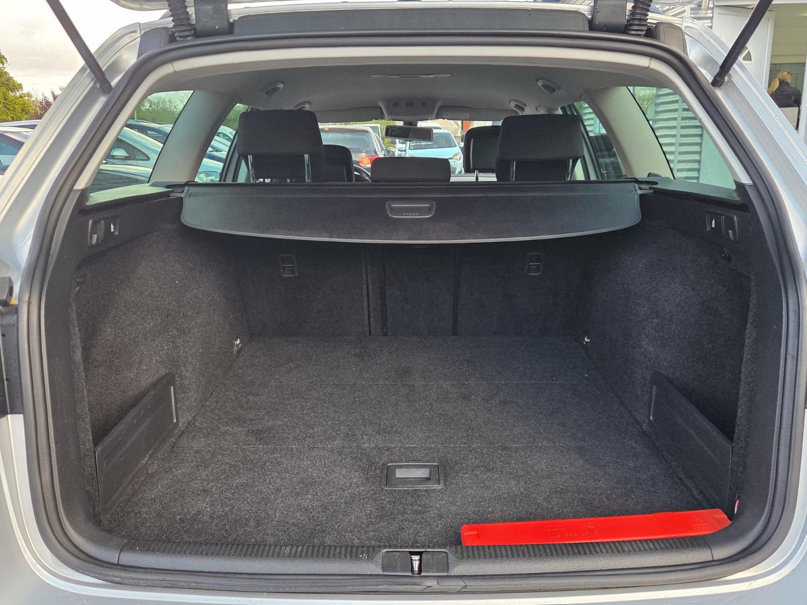 Volkswagen Passat 2012 — photo 20