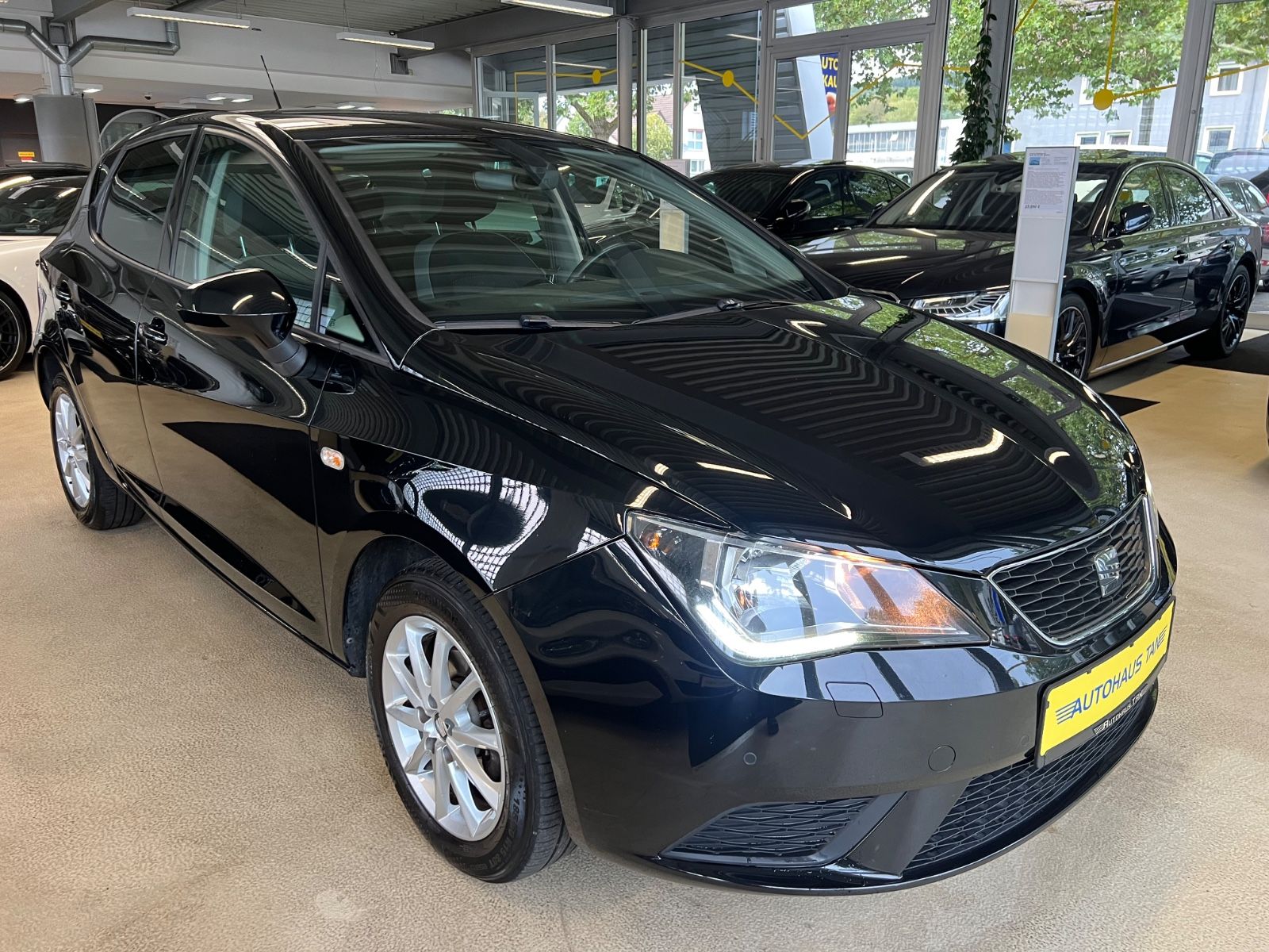 Fahrzeugabbildung SEAT Ibiza Style *NAVI * SITZHEIZUNG *KLIMAAUTOMATIK*