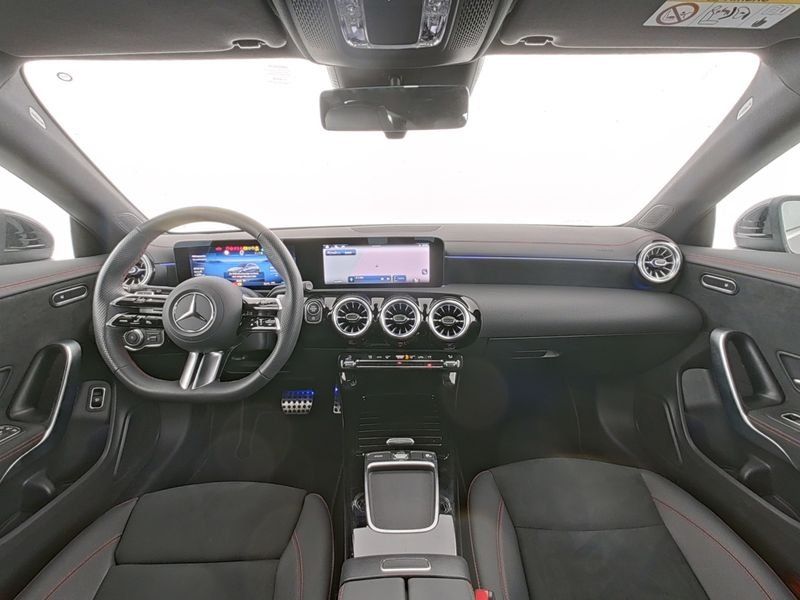 Fahrzeugabbildung Mercedes-Benz CLA 180 SB AMG Line*LED*Kamera*CarPlay*18"*Easy*