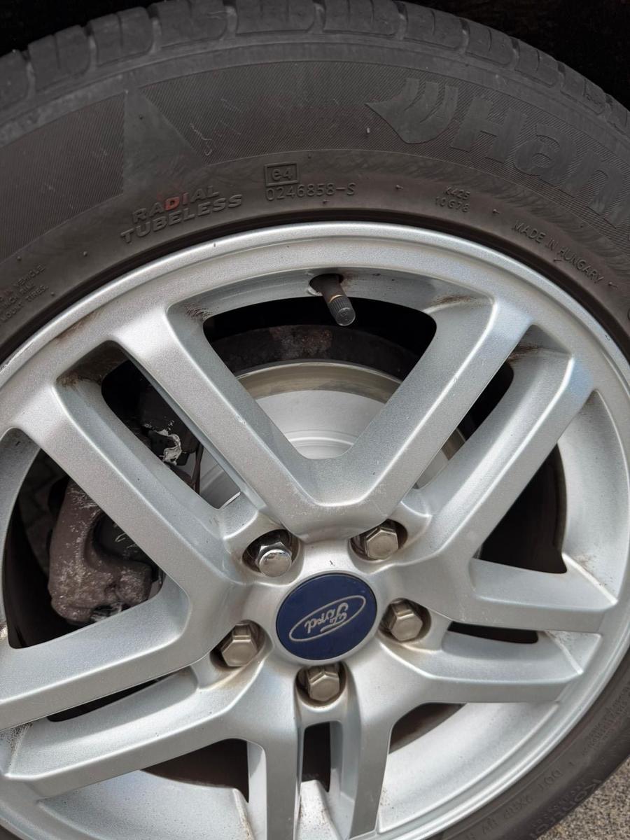 Ford Focus 2012 — photo 15
