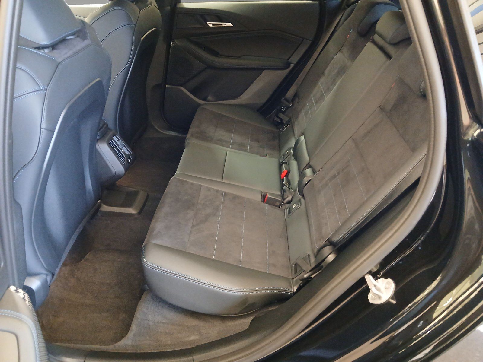 BMW 220 Active Tourer - Bild 11