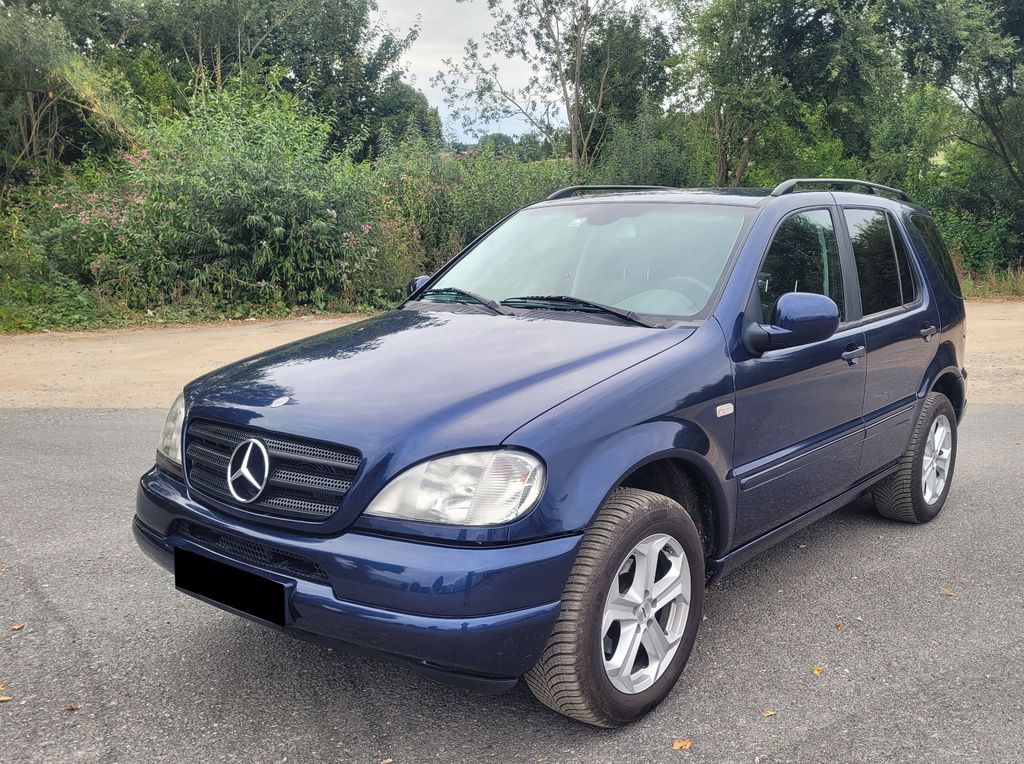 Mercedes-Benz ML 320