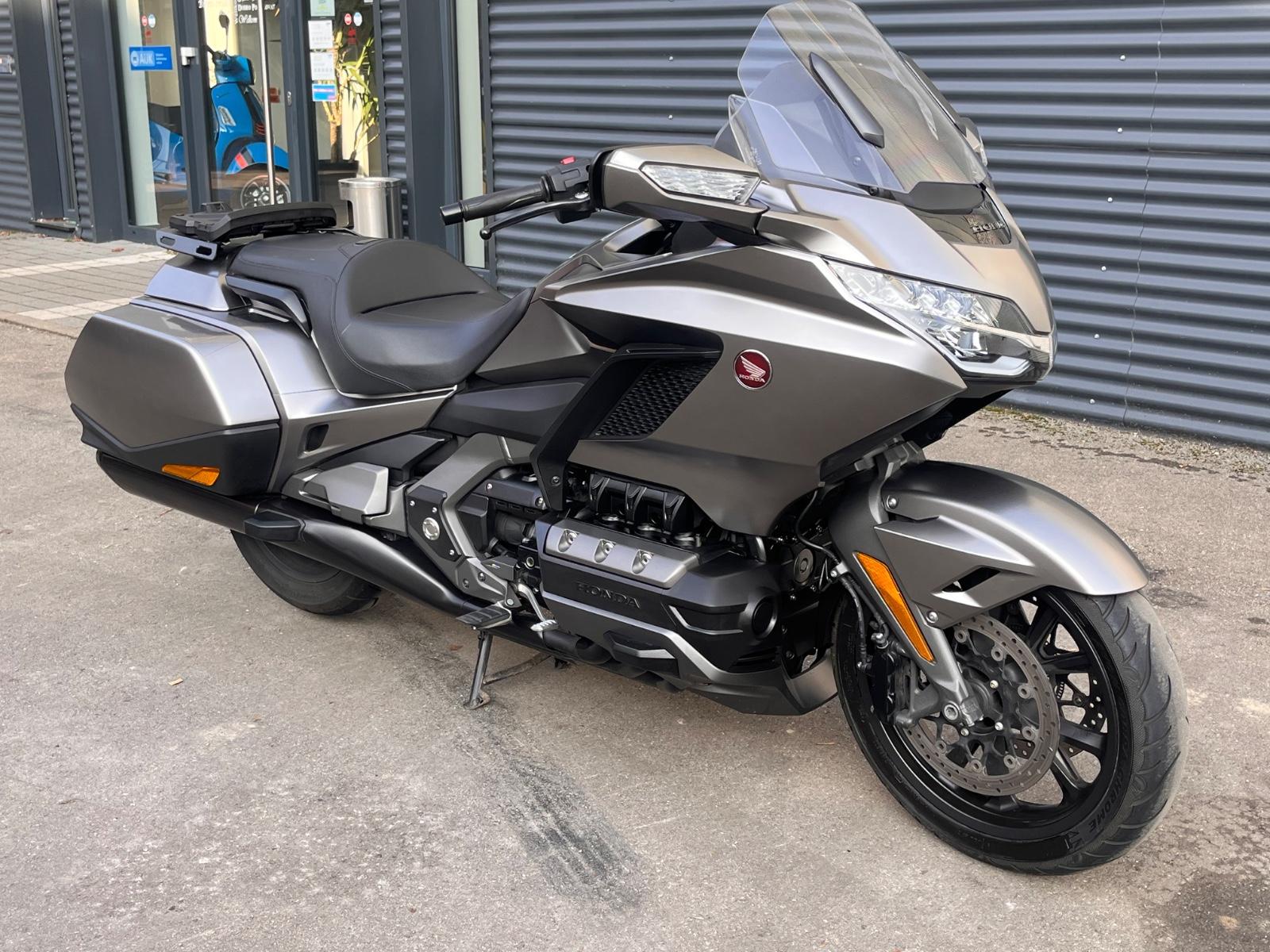 Honda Goldwing GL1800 Bagger *TOP ZUSTAND*WINTERPREIS*