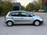 Ford Fiesta 1,3 51kW Connection Tüv Neue - Ford Fiesta Connection mit Benzin-Antrieb