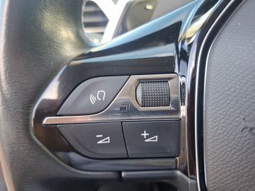 Peugeot 5008 Allure Pack 1.2 PureTech 130 Kam.+KeyLess