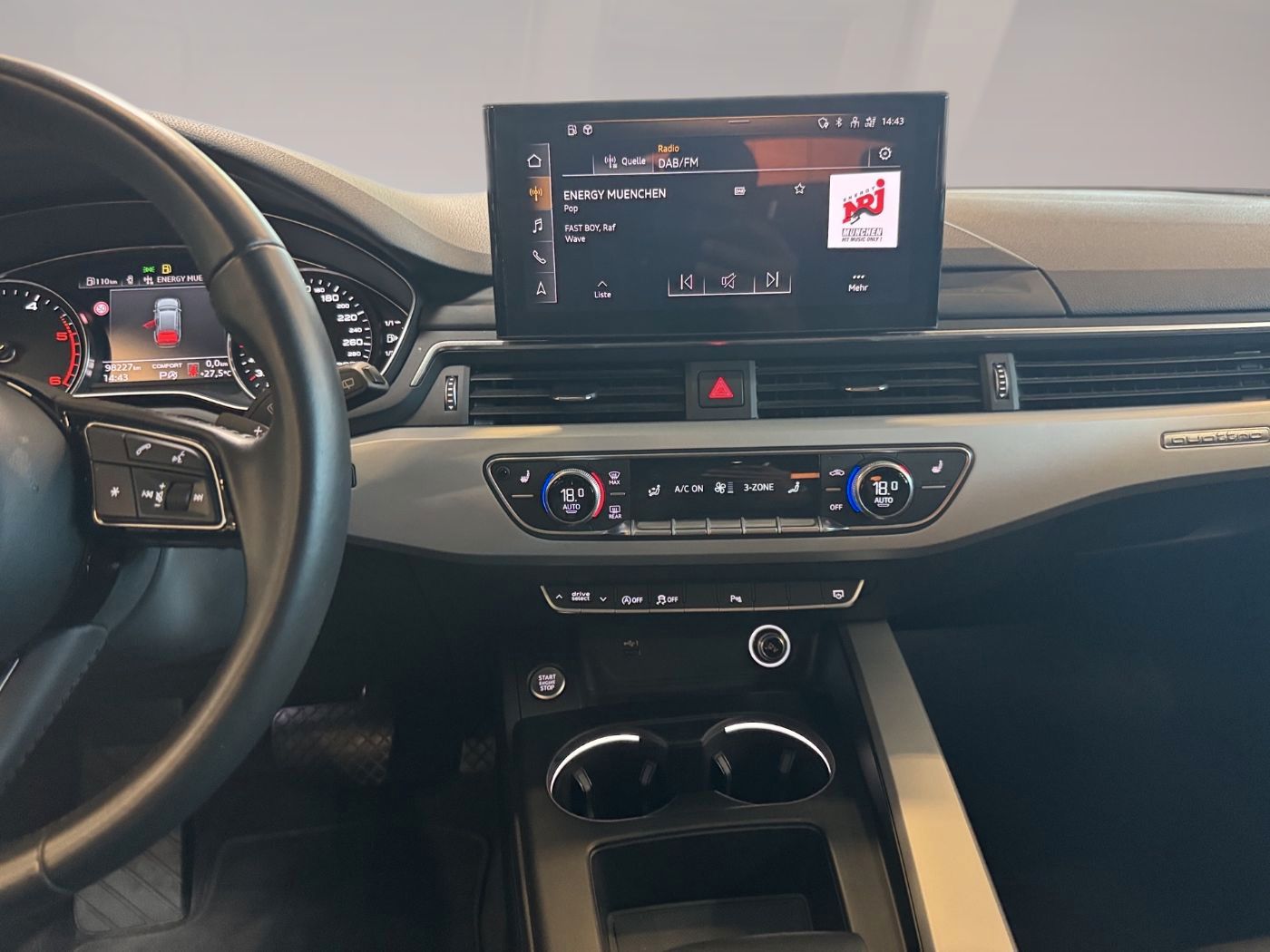 Audi A4 45TDI quattro S line ACC MMI LEDer PANO RFK foto 12