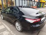 Toyota Camry 2,5-l-VVT-i Hybrid Executive Auto Exec... - Toyota Camry: Limousine