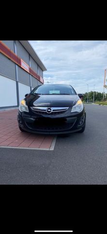 Opel Corsa D 1.4 Benziner bj 2011 