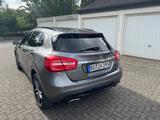 Mercedes-Benz GLA 200 Urban Urban-Nightpaket-AHK - Mercedes-Benz GLA-Klasse von privat