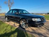 Audi 100 S4 - Audi S4 mit Benzin-Antrieb: Limousine
