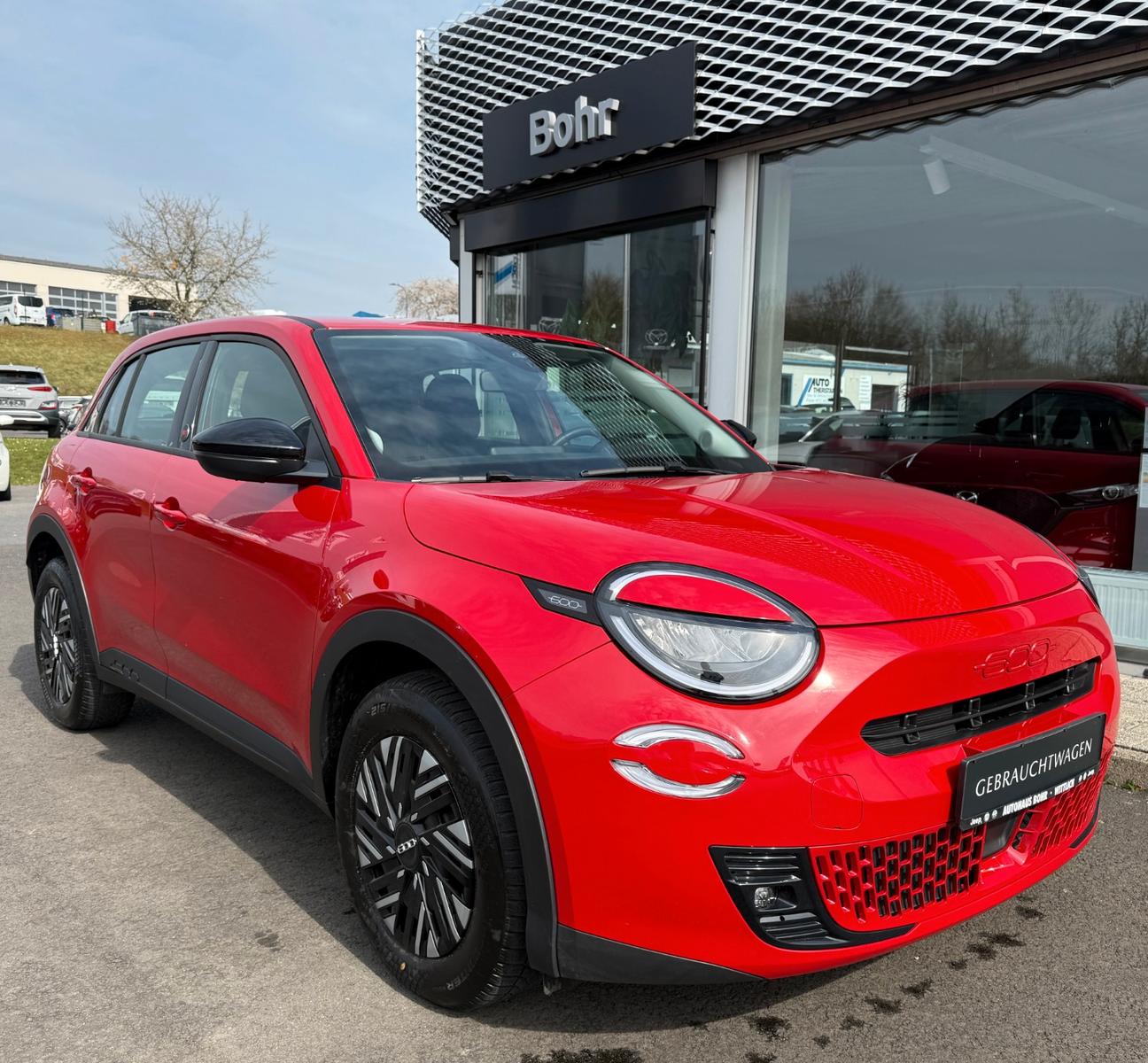 Fiat 600e 115 kW Red *18.900km*LED*UConnect*