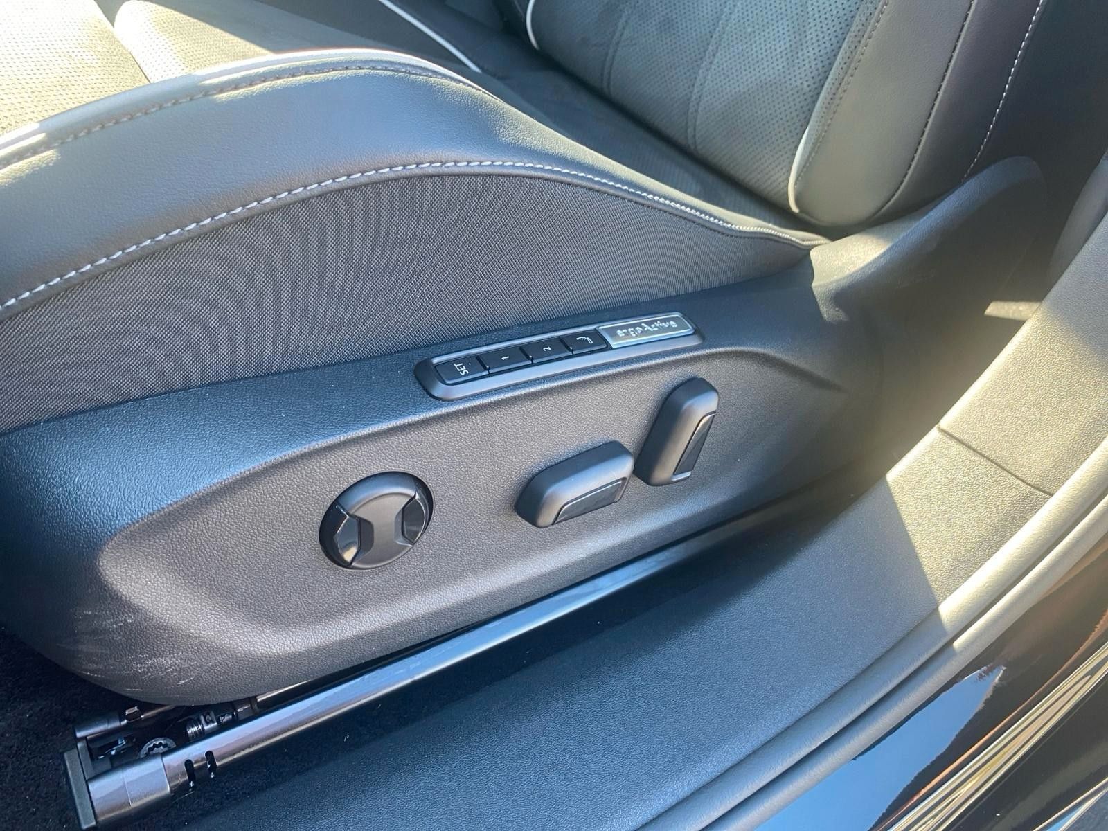 Fahrzeugabbildung Volkswagen ID.7 Tourer Pro S AHZV Harman/Kardon