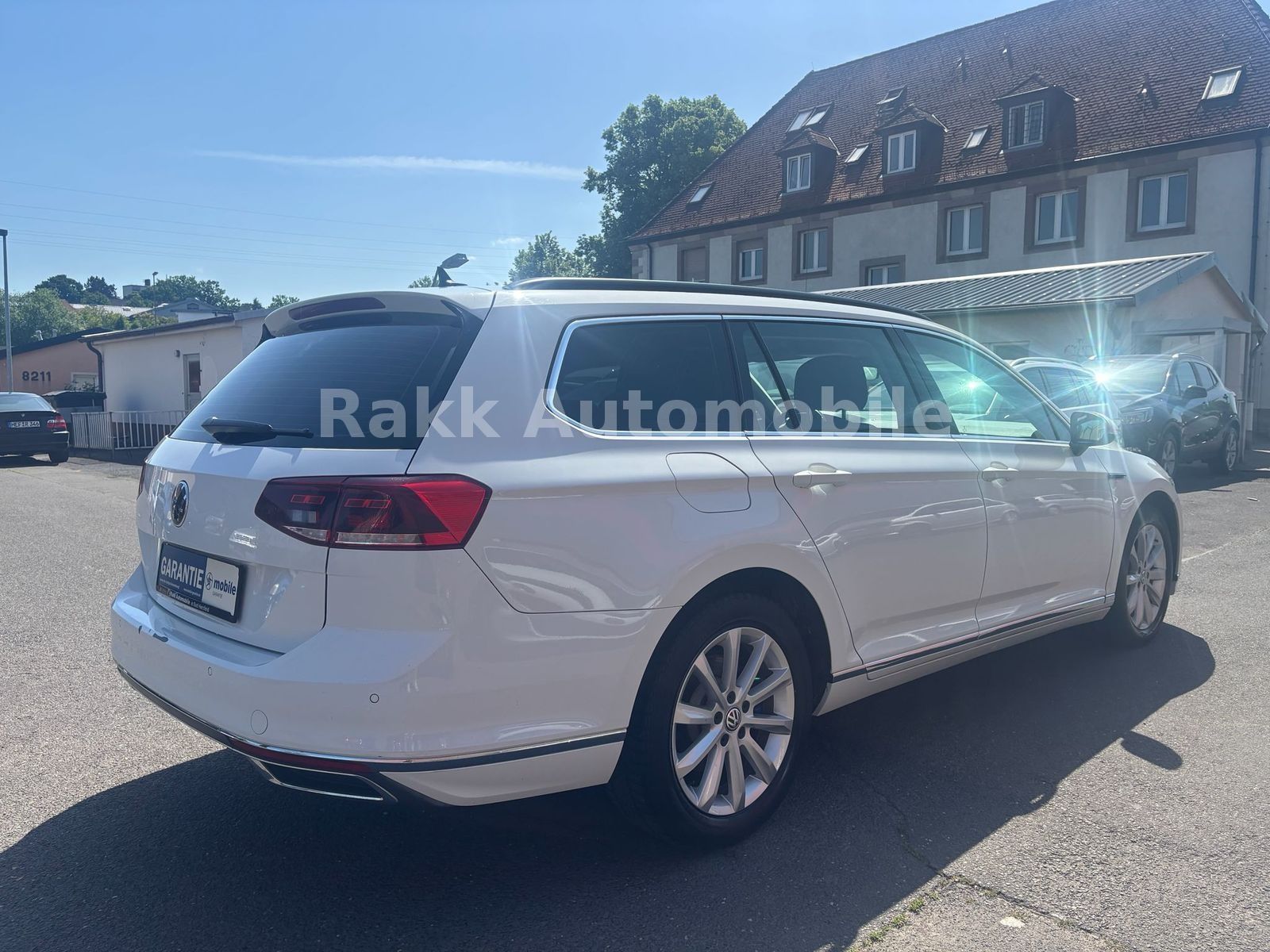Fahrzeugabbildung Volkswagen Passat Var. 1.4 GTE-NAV-LED-KAMERA-ACC-APPS-SHZ-