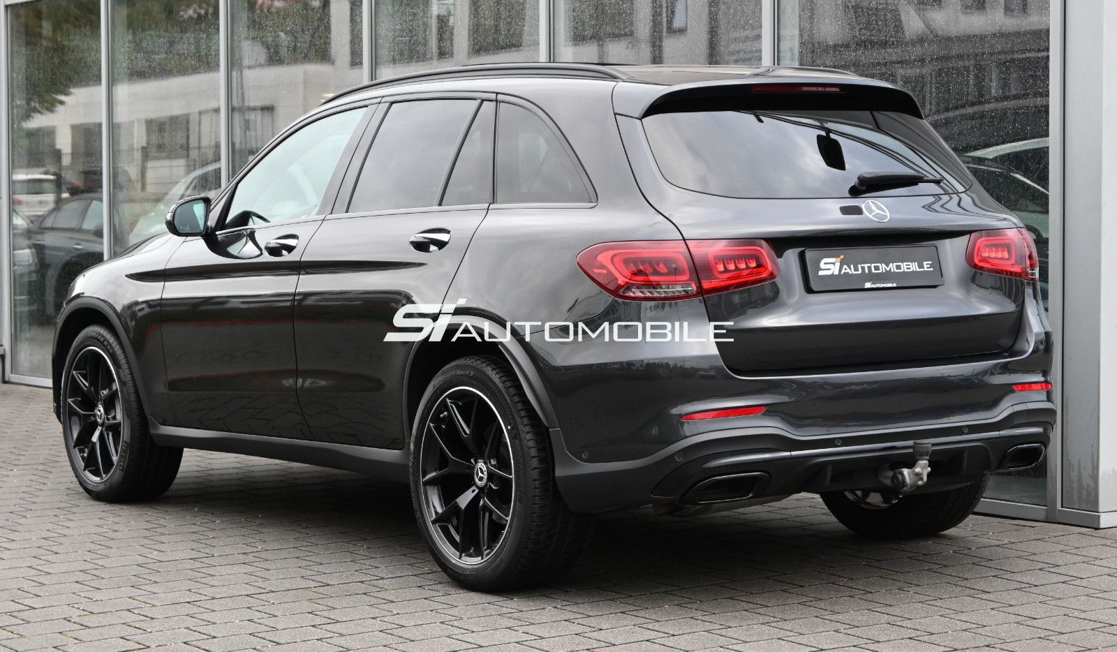 Fahrzeugabbildung Mercedes-Benz GLC 300 d 4MAT AMG Line Plus °Night°AHK°HUD°PANO