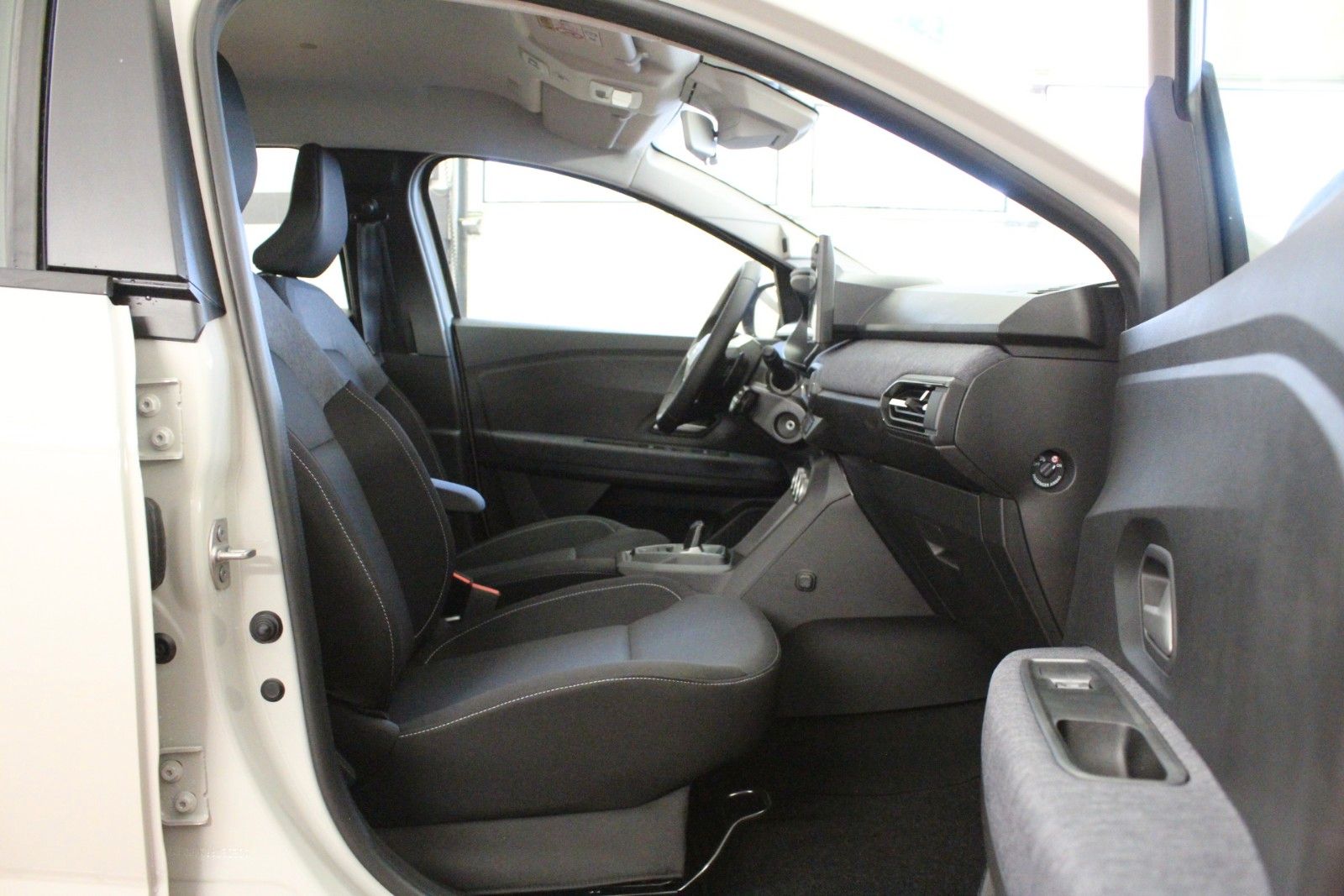 Fahrzeugabbildung Dacia Sandero Expression ECO-G 120 *Sitzhz*LPG