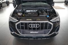 AUDI Q3 40 TFSI quattro S line | MMI Navi | Matrix AUDI Q3 40 TFSI quattro S line | MMI Navi | Matrix