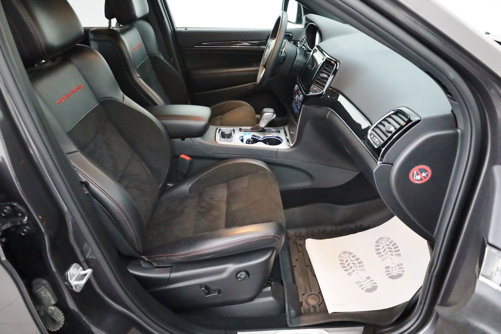 Fahrzeugabbildung Jeep Grand Cherokee Trailhawk,Navi,Sitzlüftung,Kamera