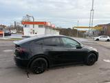 Tesla Model Y Hinterradantrieb RWD - schwarze Tesla Model Y