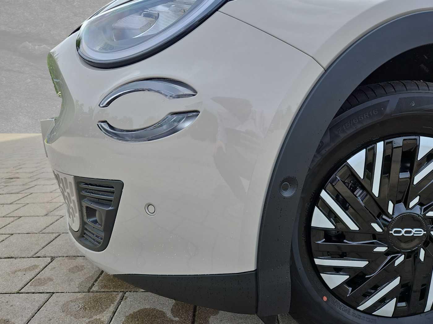 Fiat 600 Hybrid *LED/KAMERA*