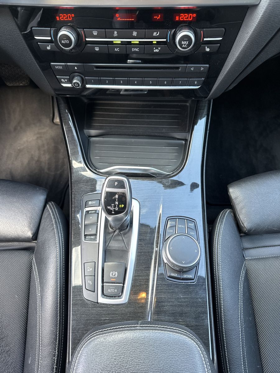 Fahrzeugabbildung BMW X3 xDrive35d M-Sport NAV+LED+ACC+HEAD-UP+KAMERA