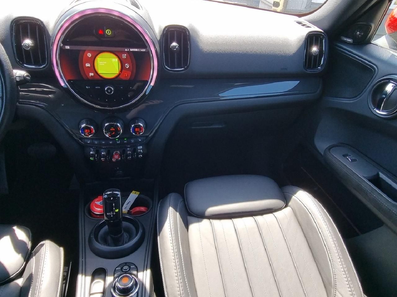 Fahrzeugabbildung MINI Countryman Cooper All4 *AHK