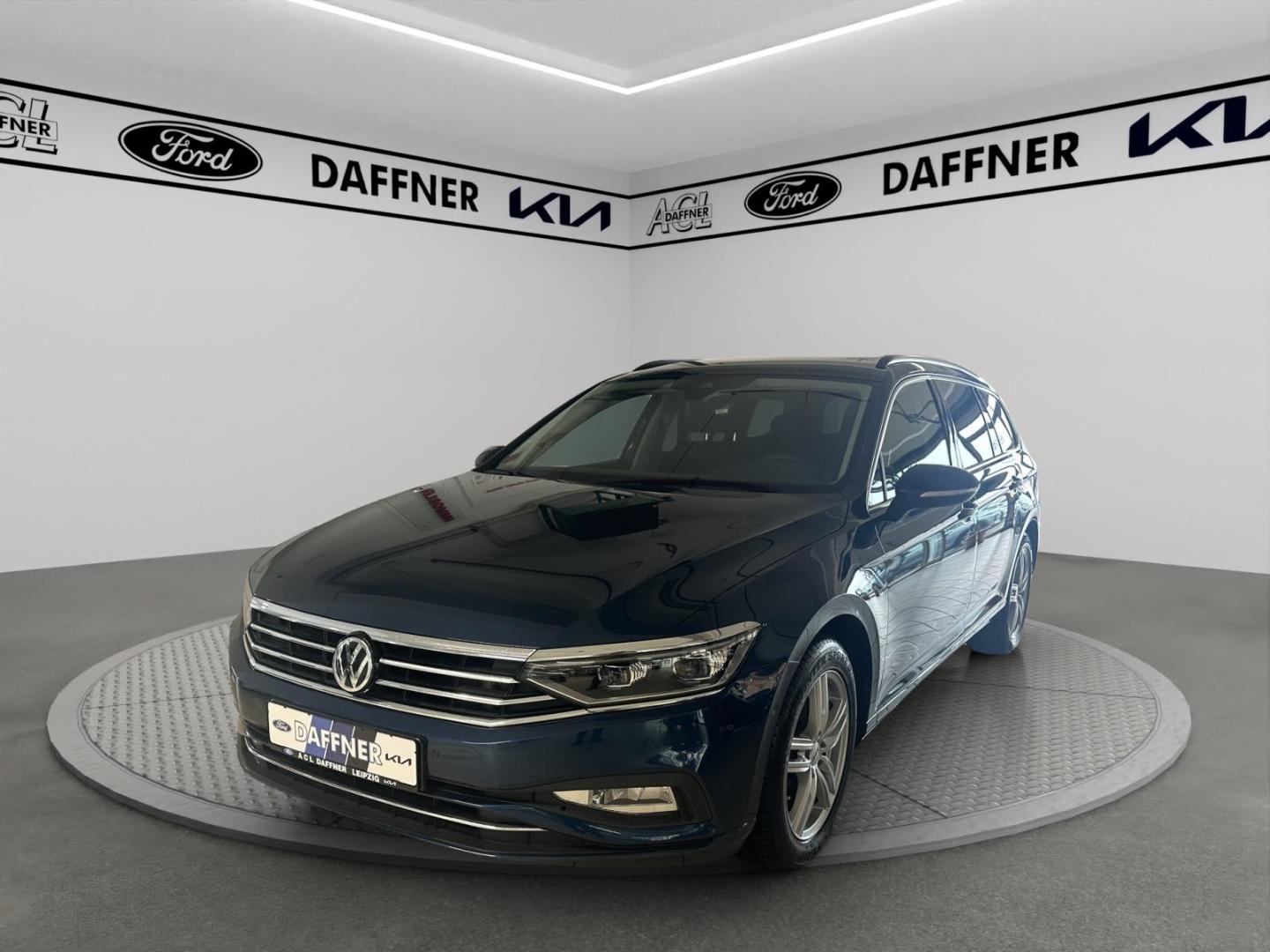 Volkswagen Passat Variant Business AHK Kamera Tempomat