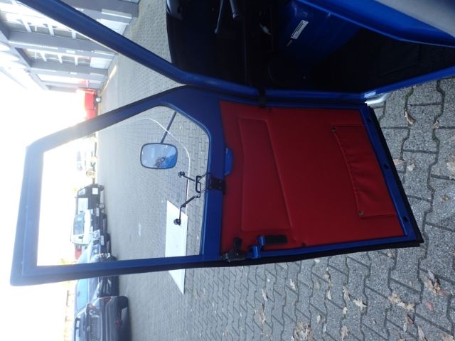 Fahrzeugabbildung Piaggio Ape 50 CC blau, Lieferung in ganz Deutschland