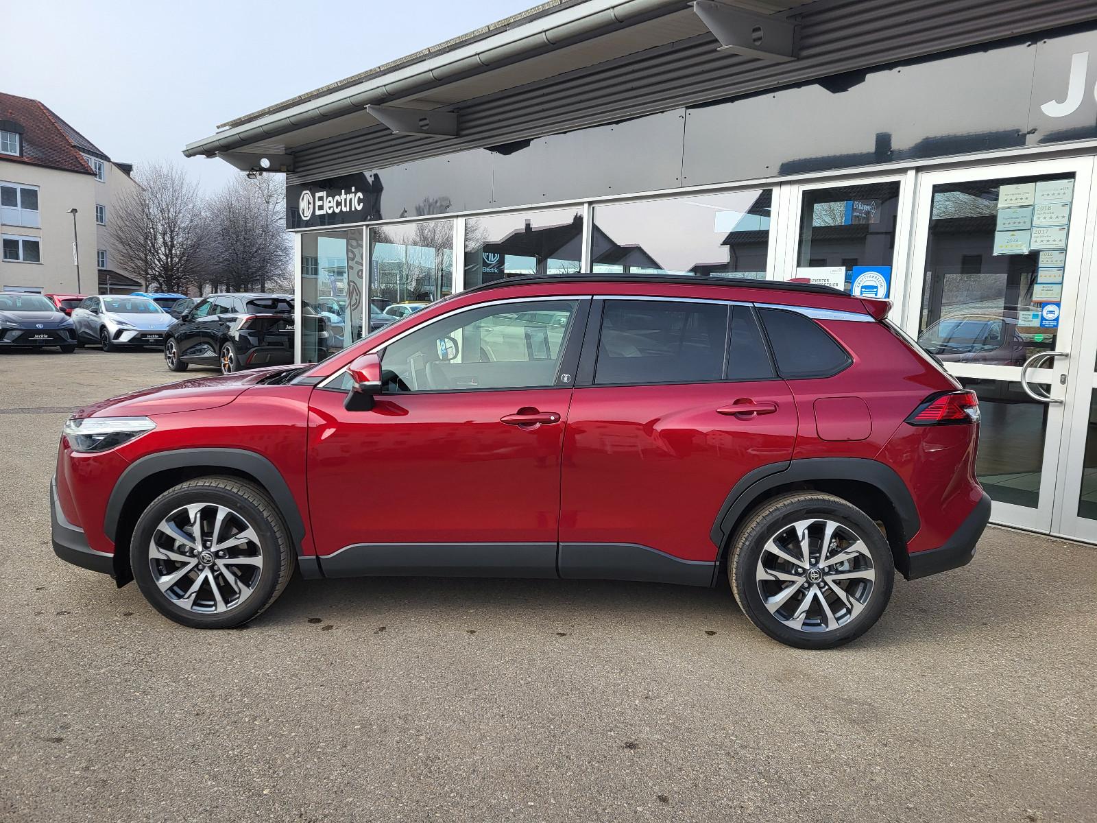 Toyota Corolla Cross 2.0l Hybrid TeamD inkl.Winterräder