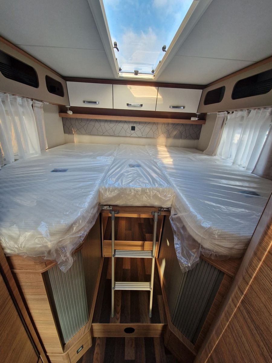 Fahrzeugabbildung Weinsberg CaraCompact MB EDITION PEPPER 640 MEG