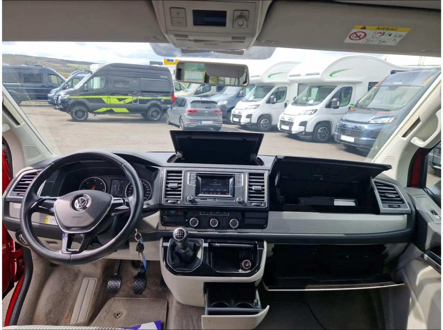 VOLKSWAGEN T6 CALIFORNIA 2.0 TDI 150CH - COAST - BVM - ATTELAGE - CAMÉRA ASSIST - 1ERE MAIN