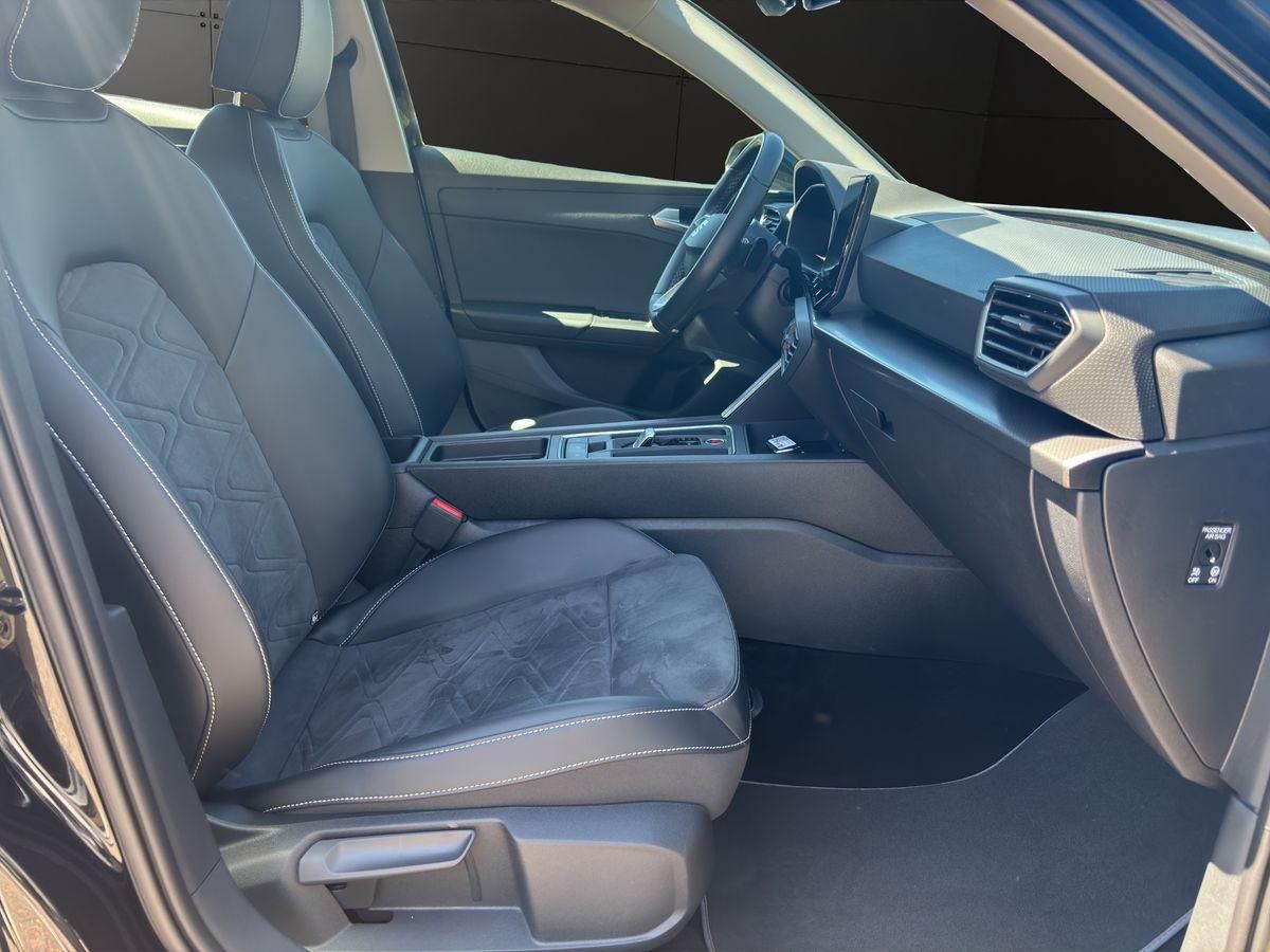 Leon Style 2.0 TDI DSG NAVI RFK LED MEMORY