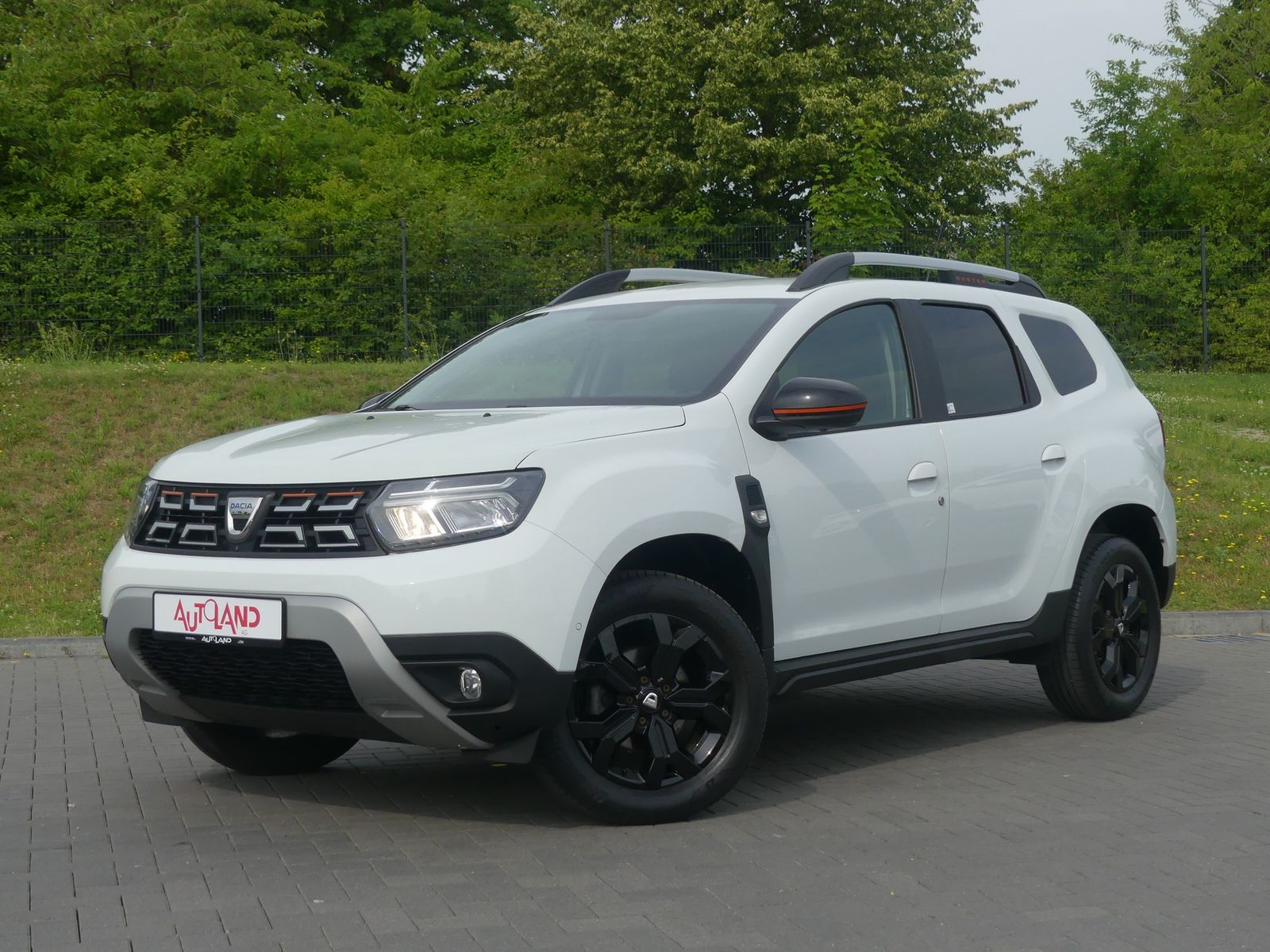 Dacia Duster TCe 130 LED Navi Standheizung AHK 360° imagem 2