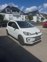 Volkswagen up! high up!  Automatik 3600km !! WIE NEU !!!