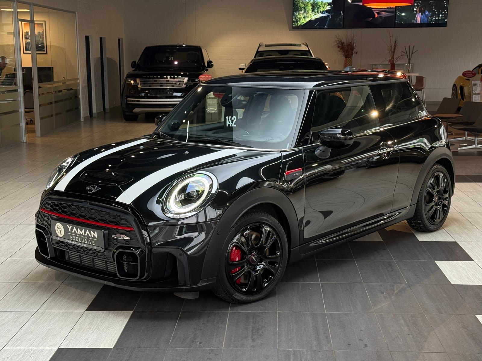 MINI John Cooper Works Essential Trim*Pano*HuD*Kamera