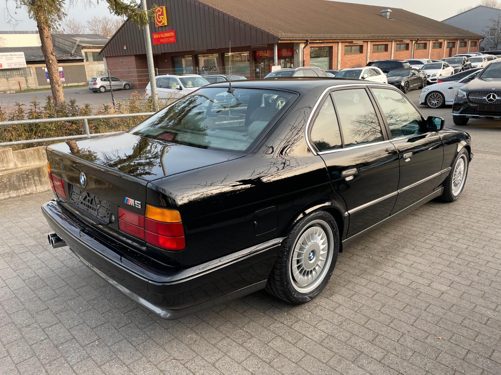 BMW M5 E34 315CH