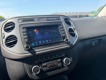 Volkswagen Tiguan - 10