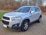 Chevrolet Captiva 2.2 LT 2WD 7-Sitzer LT - Chevrolet Captiva in Duisburg